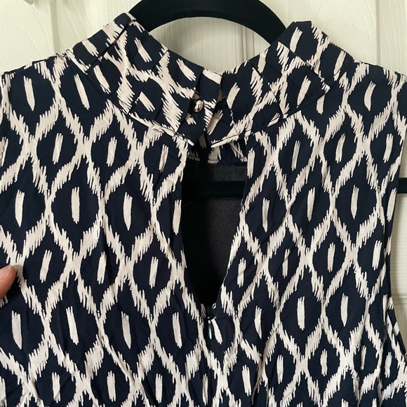 Elegant Wide Pant Romper - Picture 4 of 5